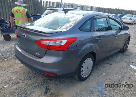 2013 Ford Focus Se from USA, damaged, VIN 1FADP3F2XDL370079